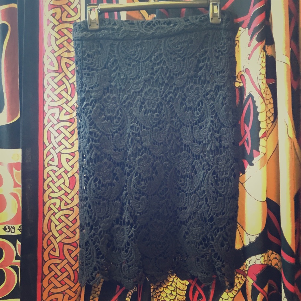 Black Lace Pencil Skirt!